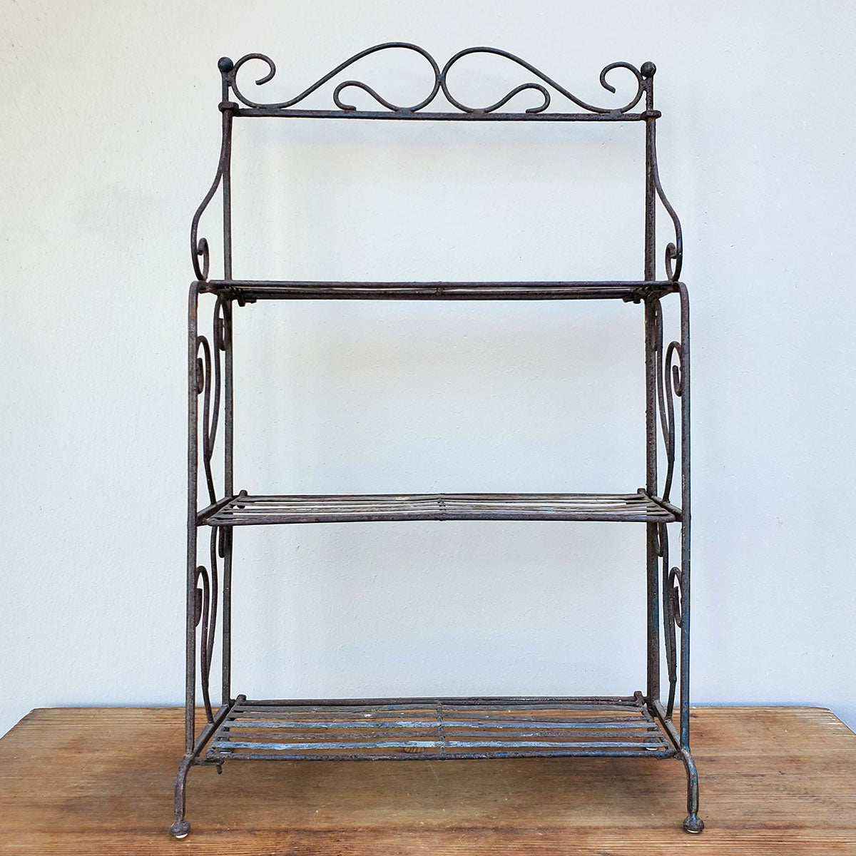 Vintage spice set with fashion metal rack