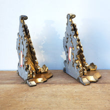 Load image into Gallery viewer, Italian Gilt Wood Sconces
