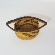 Load image into Gallery viewer, Old Papago Handled Basket
